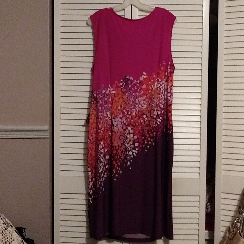 Sheath Dress - Picture 2 of 5